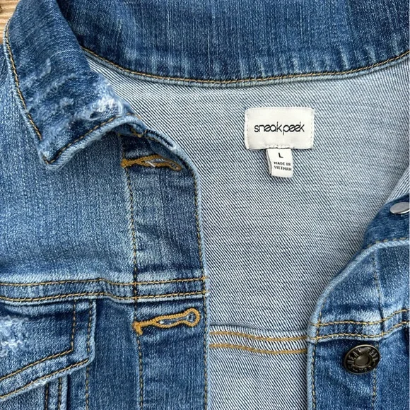 Sneak Peek blue denim jacket, size large, fits like a medium - Picture 5 of 7